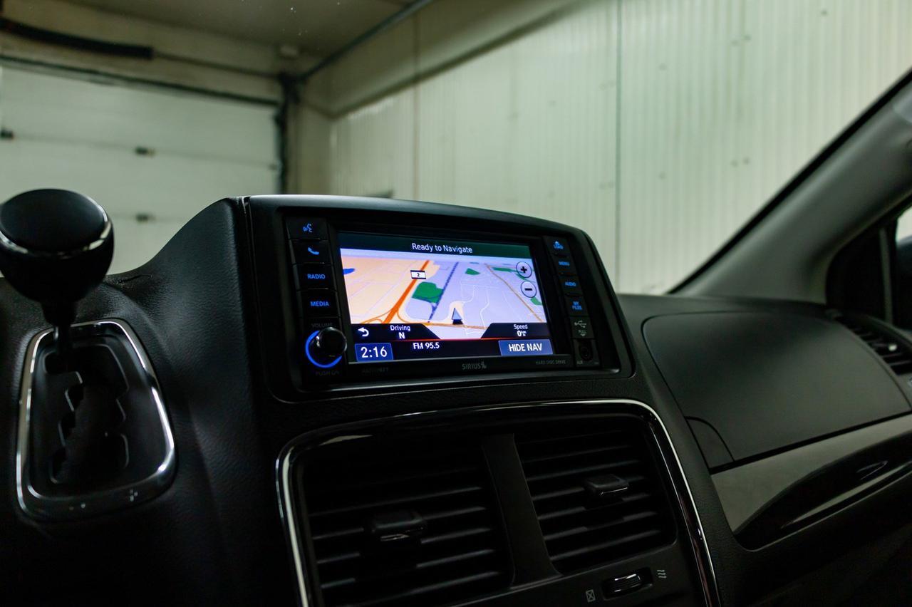 2018 Dodge Grand Caravan Crew Plus Leather Nav BCam Red Deer AB