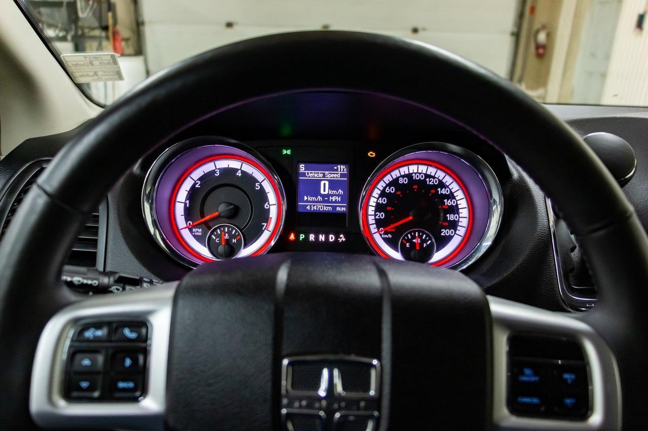 2018 Dodge Grand Caravan Crew Plus Leather Nav BCam Red Deer AB