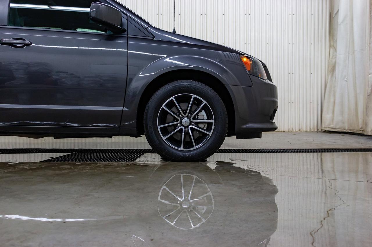 2018 Dodge Grand Caravan GT Leather BCam Red Deer AB