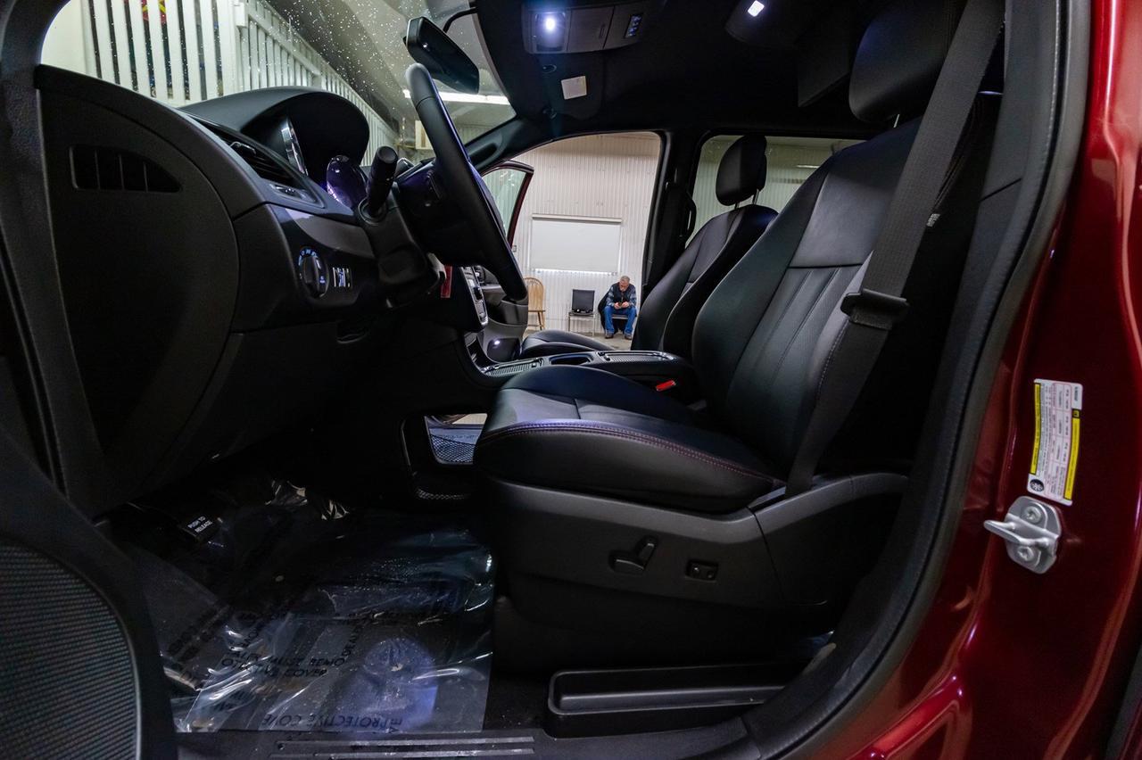 2018 Dodge Grand Caravan GT Leather Nav DVD BCam Red Deer AB