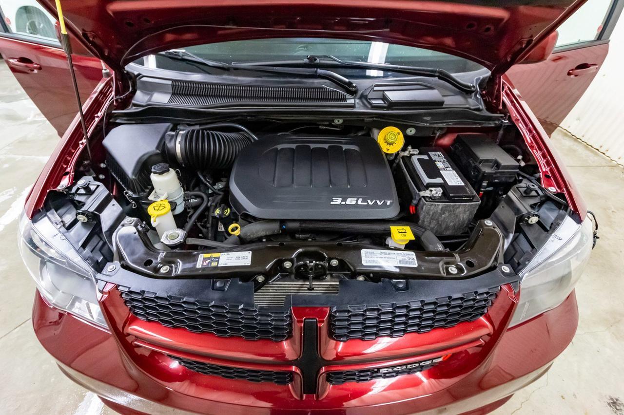 2018 Dodge Grand Caravan GT Leather Nav DVD BCam Red Deer AB