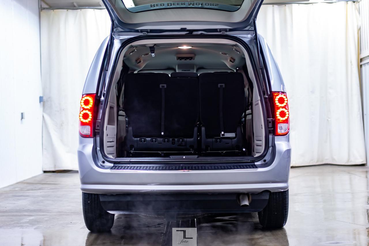 2018 Dodge Grand Caravan SE Plus Braun Ability Wheelchair Lift BCam Red Deer AB