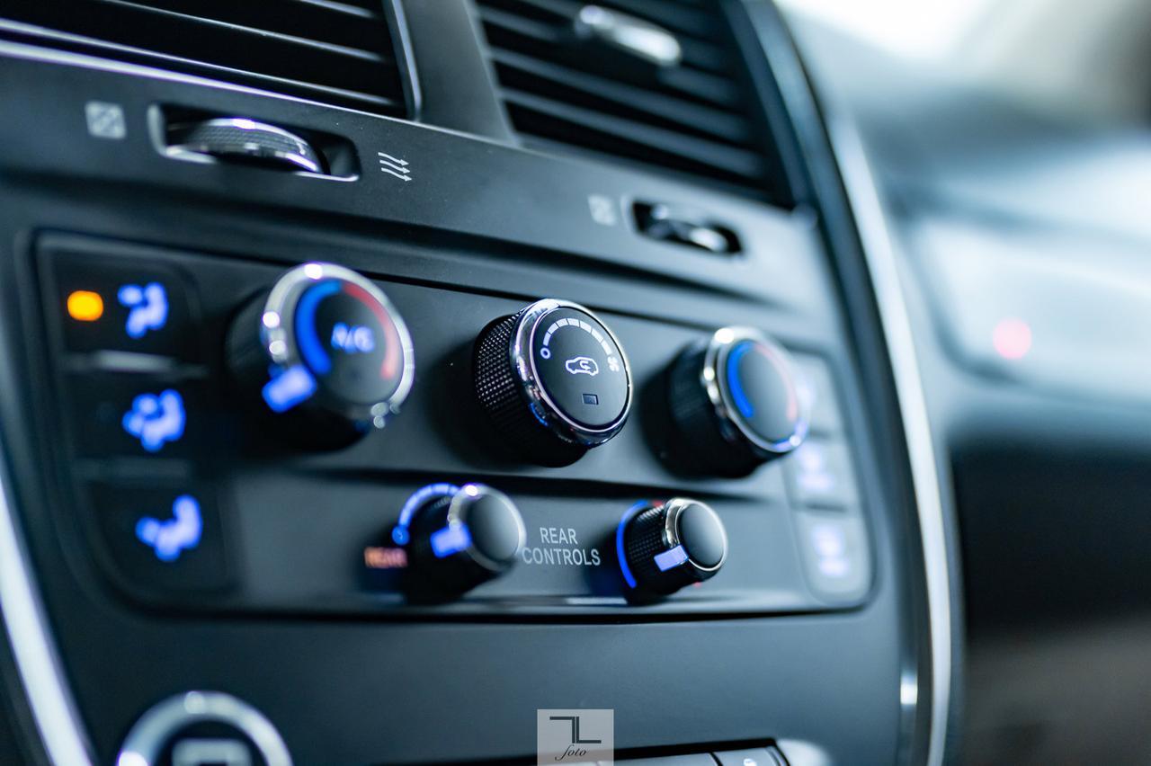 2018 Dodge Grand Caravan SE Plus Braun Ability Wheelchair Lift BCam Red Deer AB