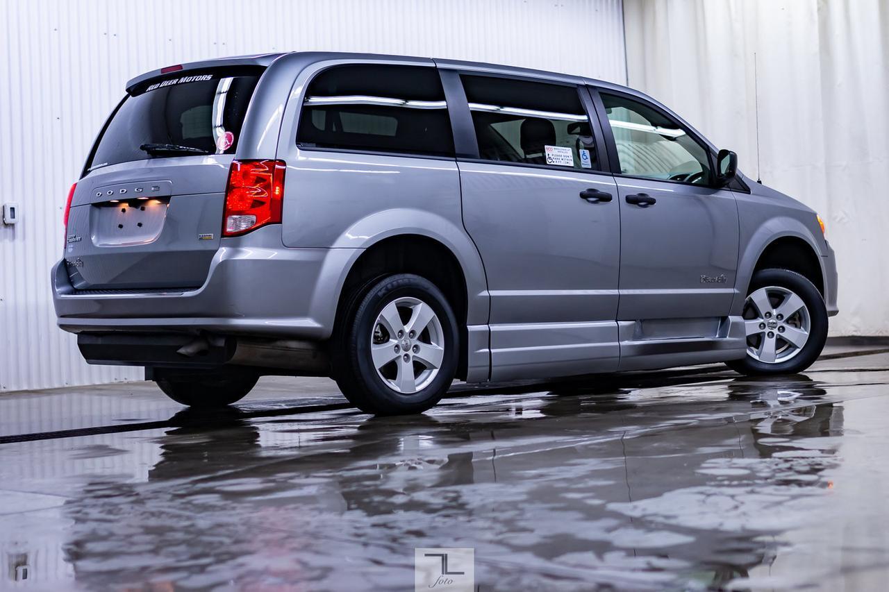 2018 Dodge Grand Caravan SE Plus Braun Ability Wheelchair Lift BCam Red Deer AB