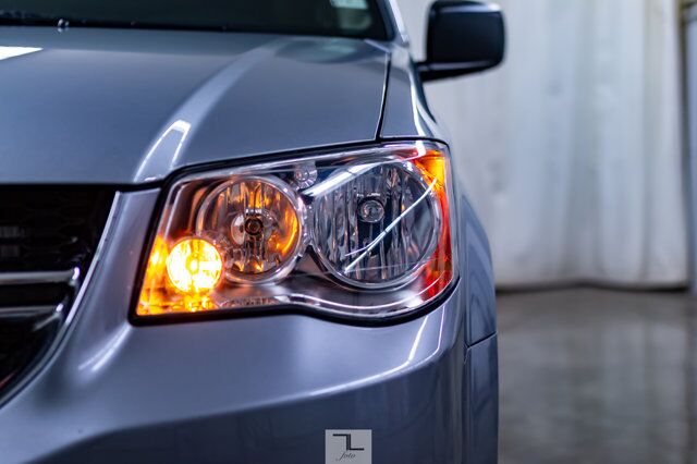 2018 Dodge Grand Caravan SE Plus Braun Ability Wheelchair Lift BCam Red Deer AB