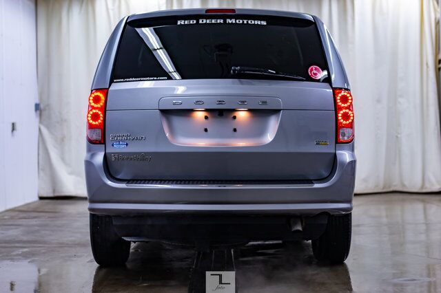 2018 Dodge Grand Caravan SE Plus Braun Ability Wheelchair Lift BCam Red Deer AB