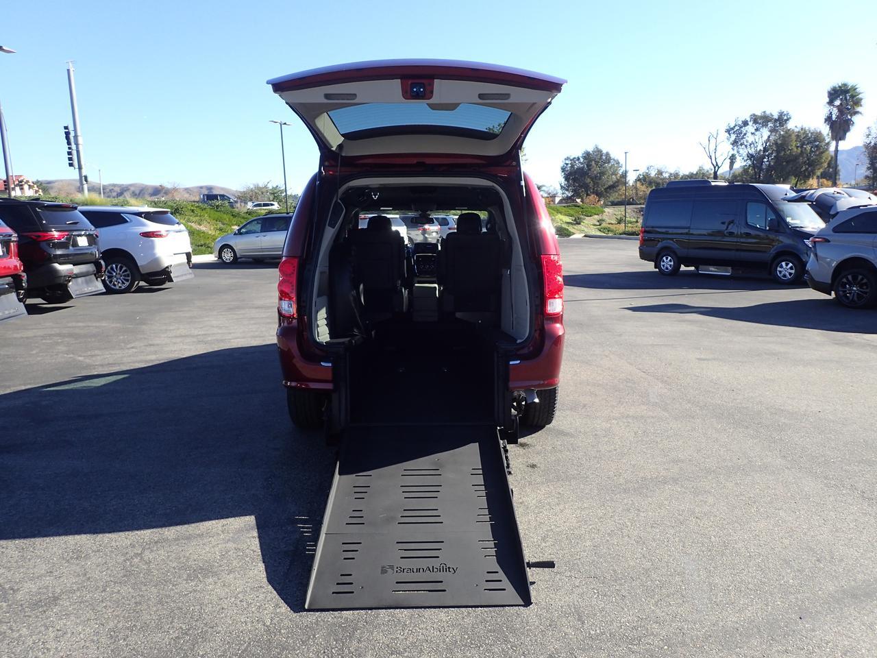 2018 Dodge Grand Caravan SXT Anaheim CA