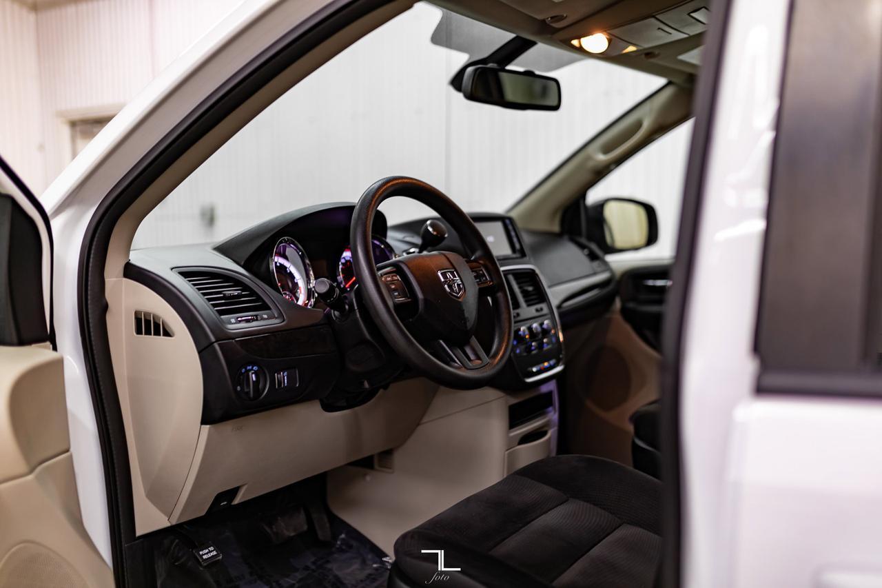 2018 Dodge Grand Caravan SXT DVD BCam Red Deer AB