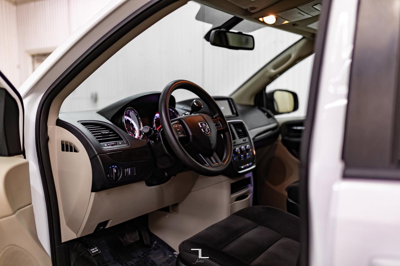 2018 Dodge Grand Caravan SXT DVD BCam Red Deer AB