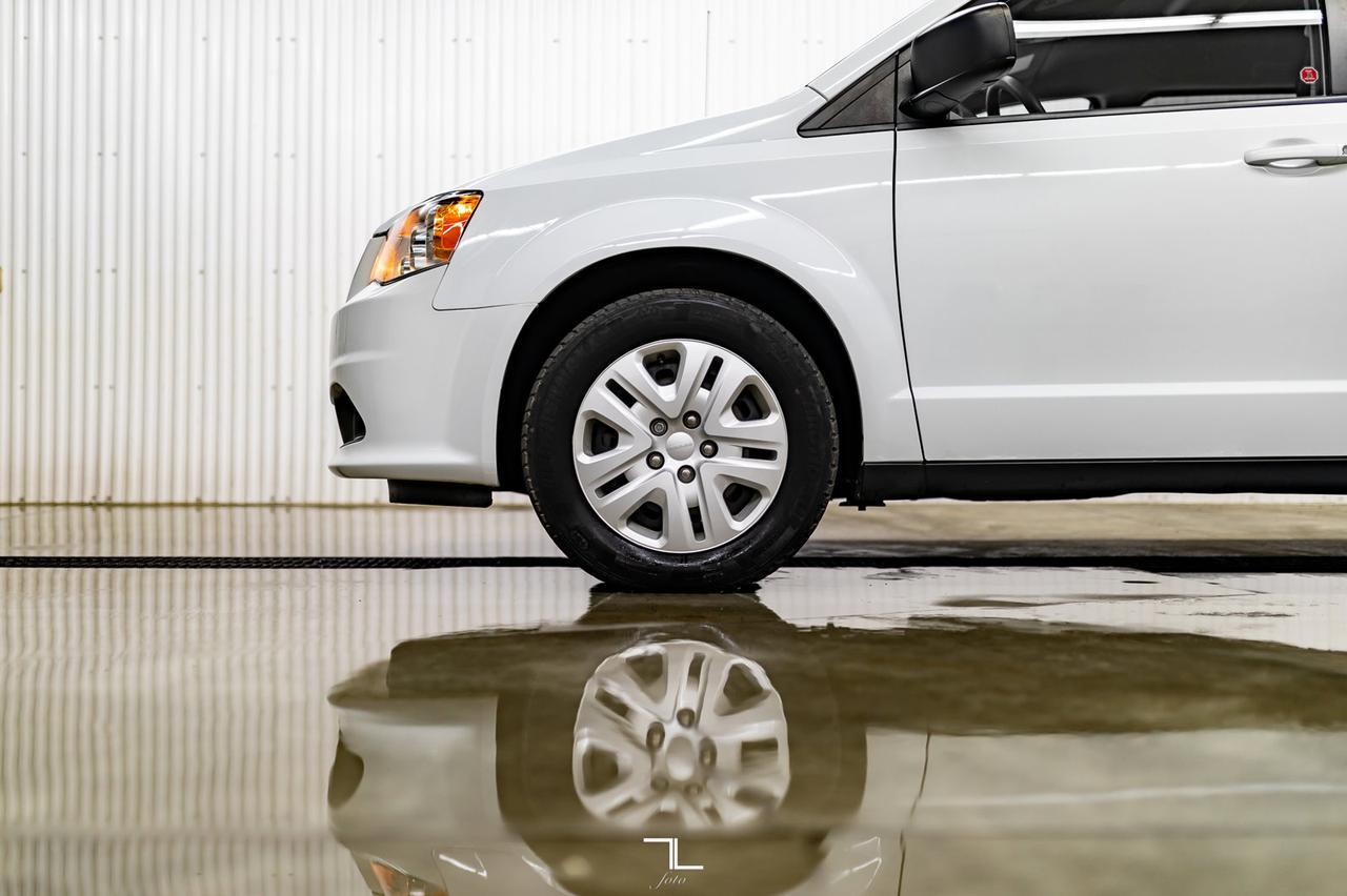 2018 Dodge Grand Caravan SXT DVD BCam Red Deer AB
