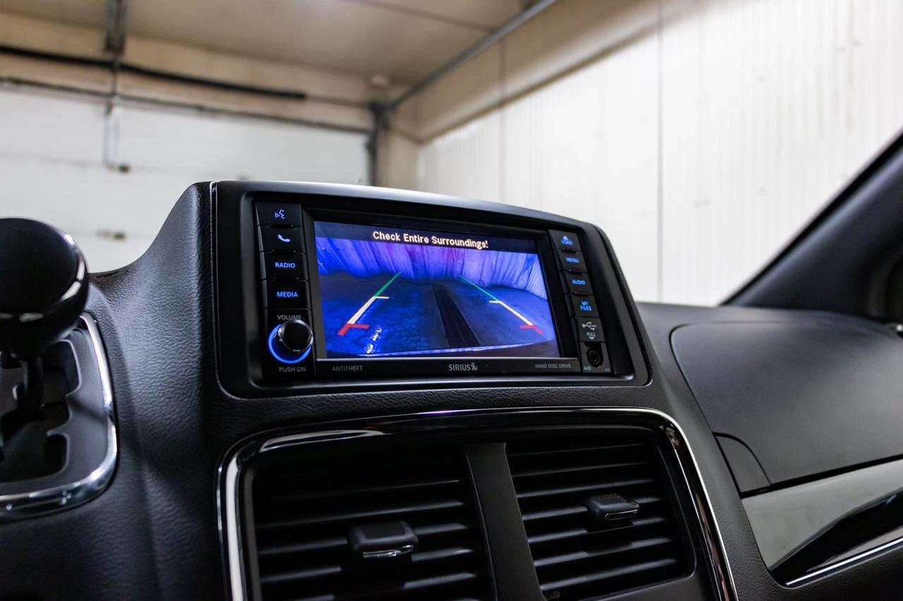 2018 Dodge Grand Caravan SXT Premium Plus Nav DVD BCam Red Deer AB