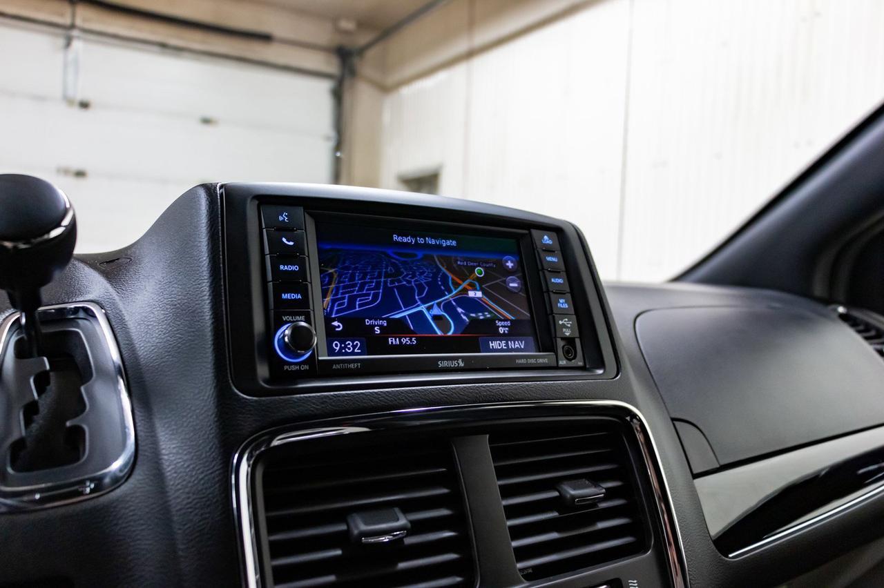 2018 Dodge Grand Caravan SXT Premium Plus Nav DVD BCam Red Deer AB