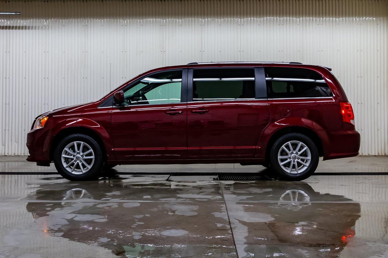 2018 Dodge Grand Caravan SXT Premium Plus Nav DVD BCam Red Deer AB