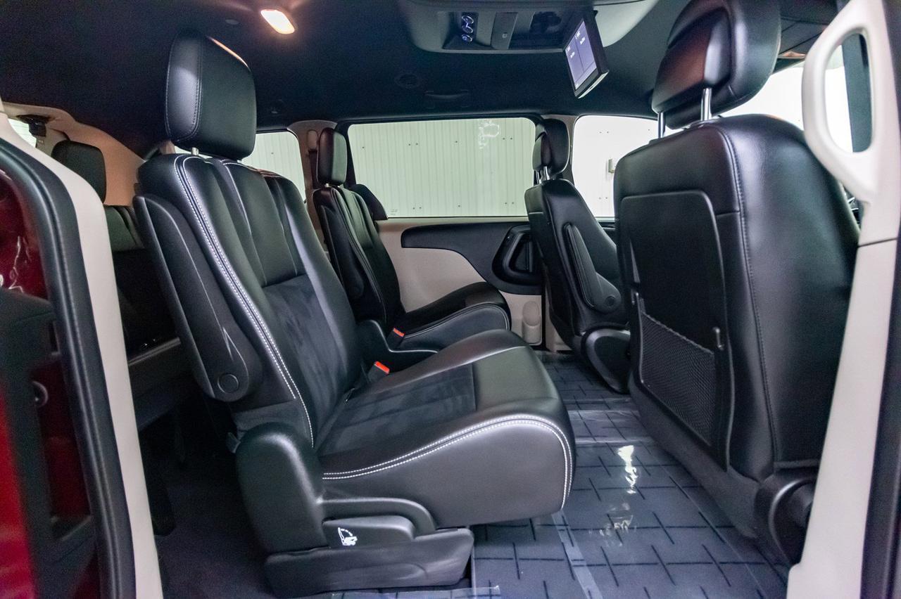 2018 Dodge Grand Caravan SXT Premium Plus Nav DVD BCam Red Deer AB