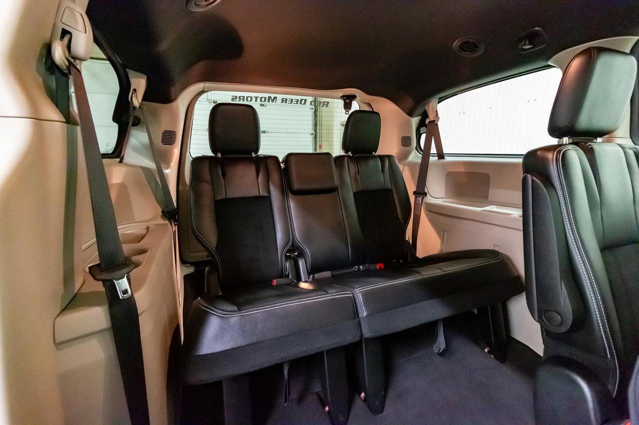 2018 Dodge Grand Caravan SXT Premium Plus Nav DVD BCam Red Deer AB