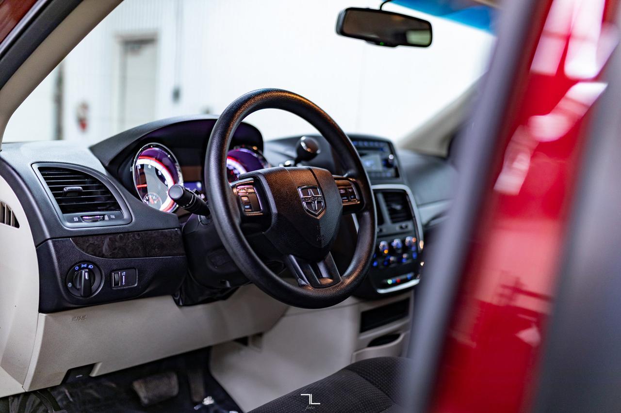 2018 Dodge Grand Caravan SXT Stow N' Go Red Deer AB