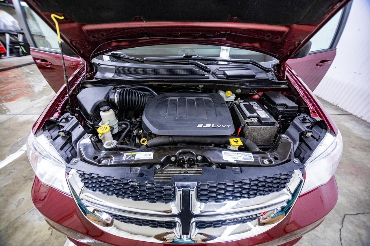 2018 Dodge Grand Caravan SXT Stow N' Go Red Deer AB