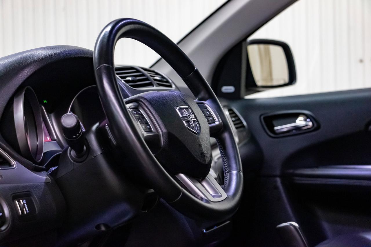 2018 Dodge Journey AWD Crossroad 3rd Row Leather Roof Nav DVD Red Deer AB