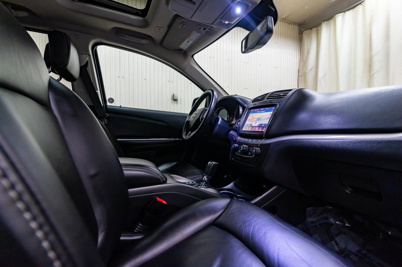 2018 Dodge Journey AWD Crossroad 3rd Row Leather Roof Nav DVD Red Deer AB