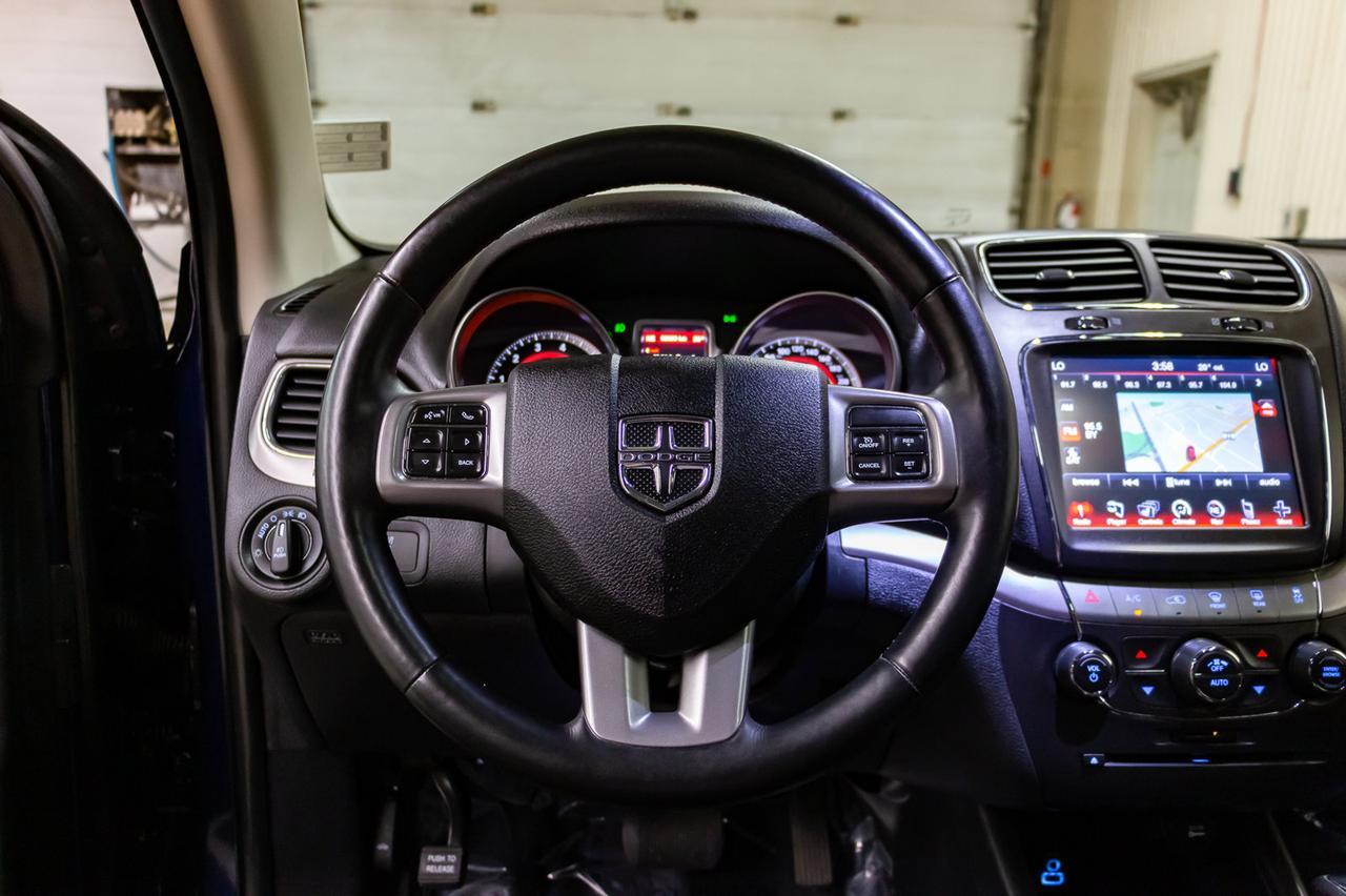 2018 Dodge Journey AWD Crossroad 3rd Row Leather Roof Nav DVD Red Deer AB