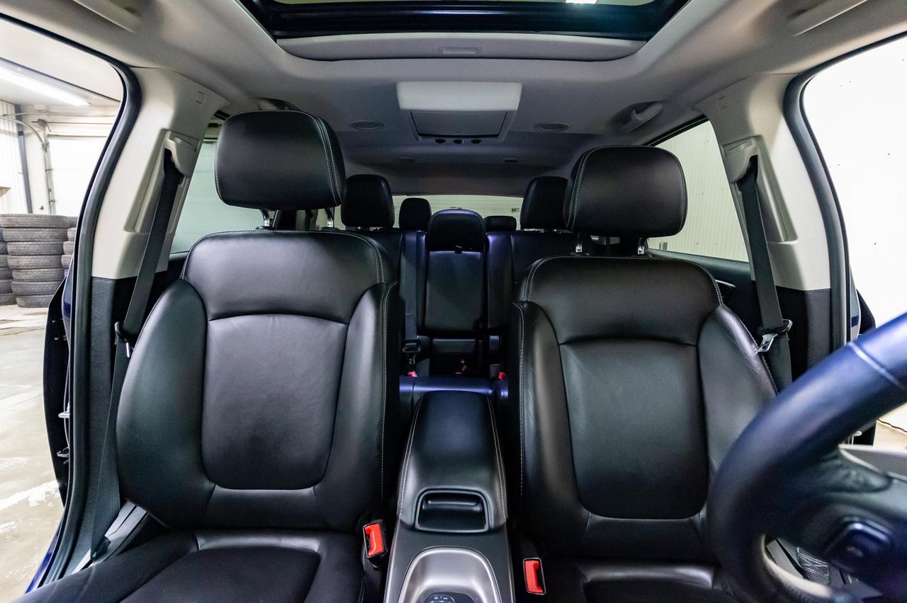 2018 Dodge Journey AWD Crossroad 3rd Row Leather Roof Nav DVD Red Deer AB