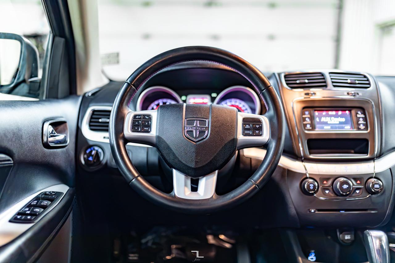 2018 Dodge Journey AWD SXT 7 Passenger Red Deer AB