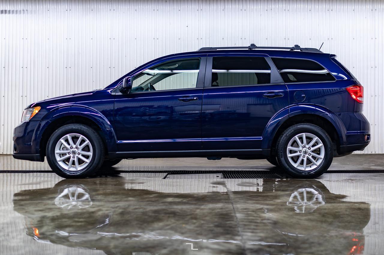 2018 Dodge Journey AWD SXT 7 Passenger Red Deer AB