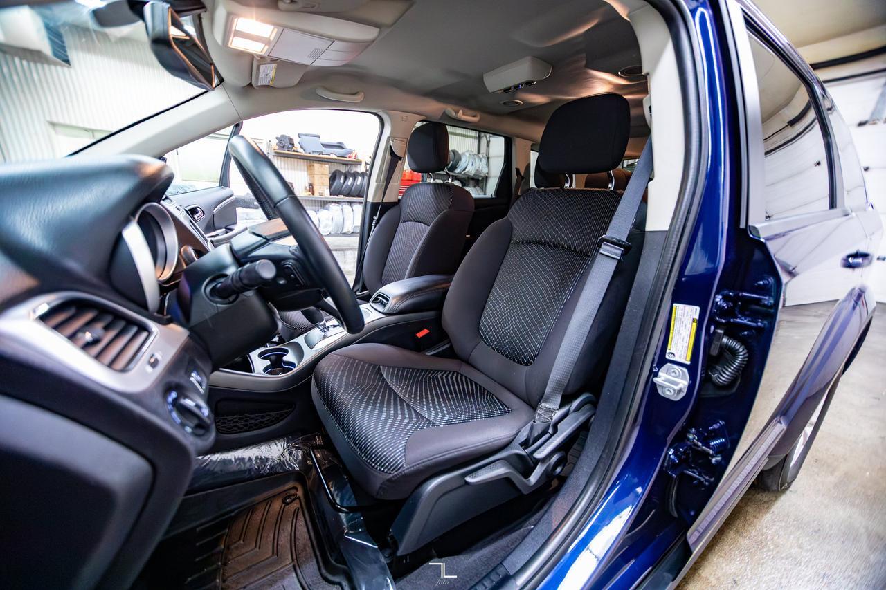 2018 Dodge Journey AWD SXT 7 Passenger Red Deer AB