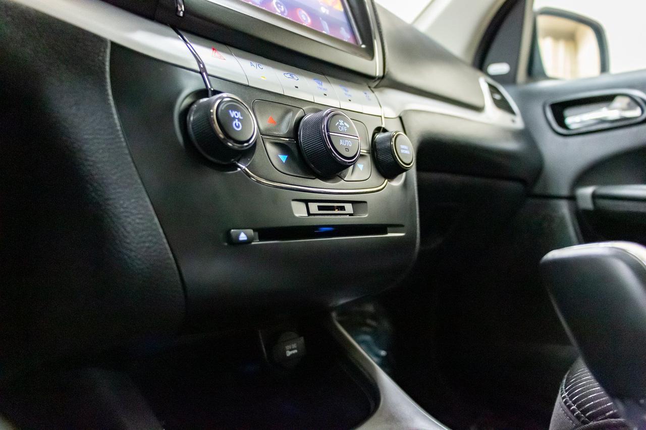 2018 Dodge Journey FWD SXT Nav Roof DVD BCam Red Deer AB