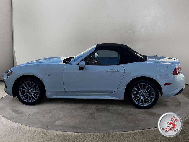 2018 Fiat 124 Spider Classica photo 4