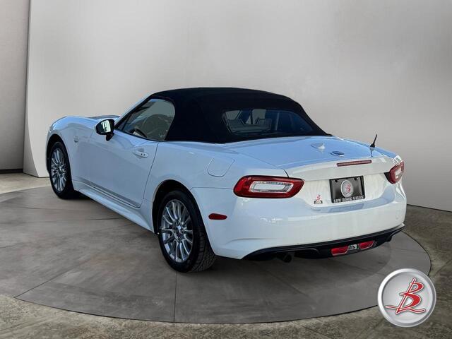 2018 Fiat 124 Spider Classica photo 5