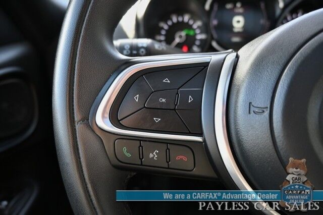 2018 FIAT 500L Trekking / Urbana Appearance Pkg / Convenience Pkg / Power & Heated Leather Seats / Navigation / Panoramic Sunroof / Beats Audio Speakers / Bluetooth / Cruise Control / Alloy Wheels / Low Miles / 30 MPG Anchorage AK