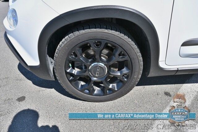 2018 FIAT 500L Trekking / Urbana Appearance Pkg / Convenience Pkg / Power & Heated Leather Seats / Navigation / Panoramic Sunroof / Beats Audio Speakers / Bluetooth / Cruise Control / Alloy Wheels / Low Miles / 30 MPG Anchorage AK