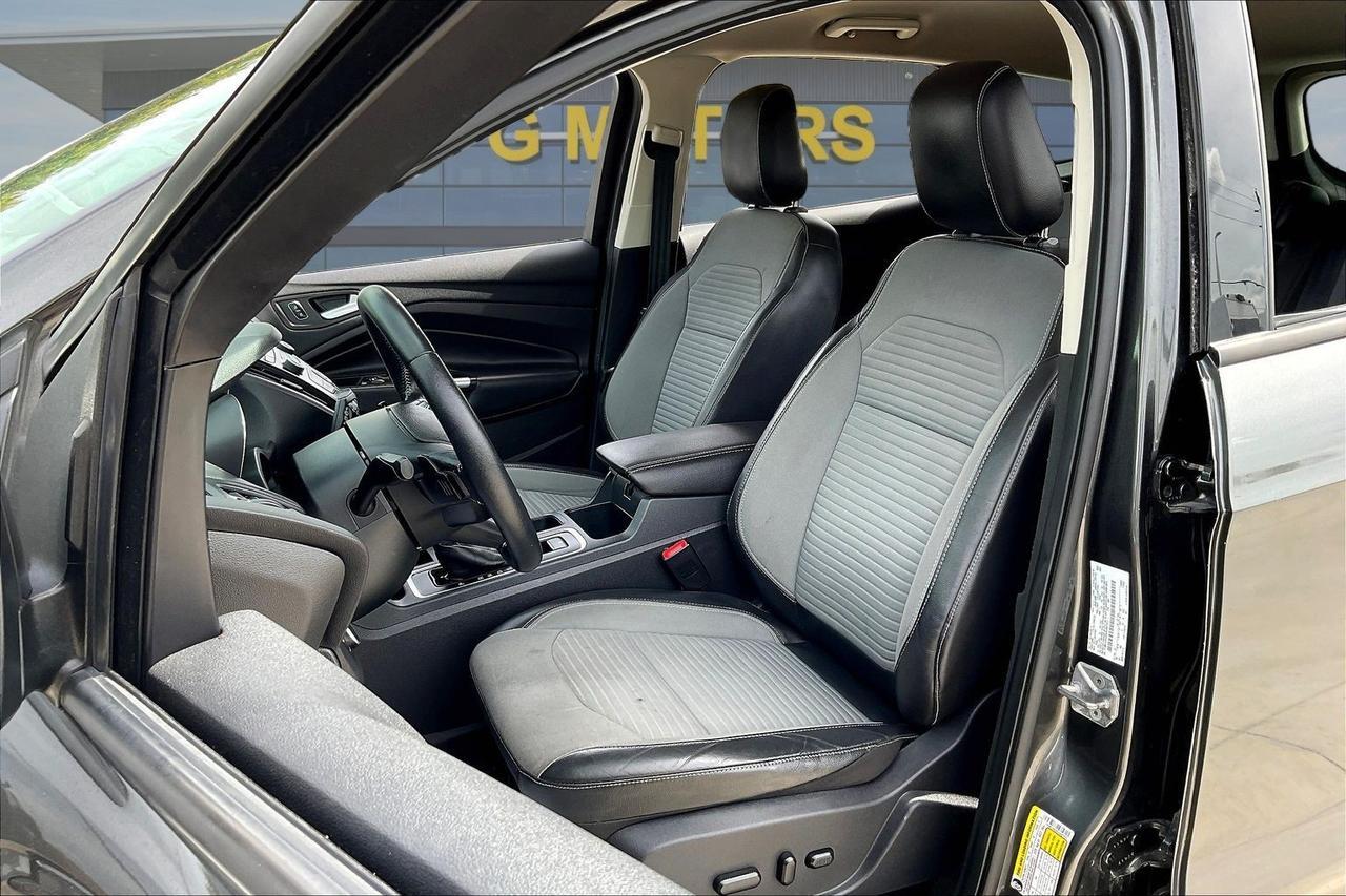 2018 FORD ESCAPE SE Houston TX