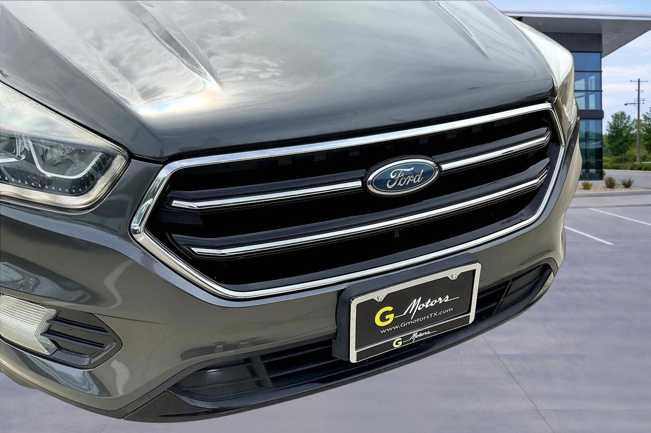 2018 FORD ESCAPE SE Houston TX