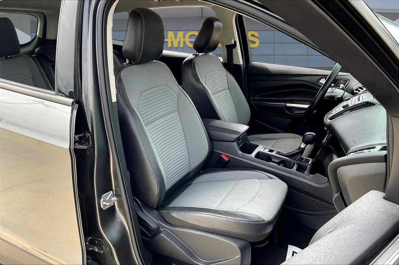 2018 FORD ESCAPE SE Houston TX