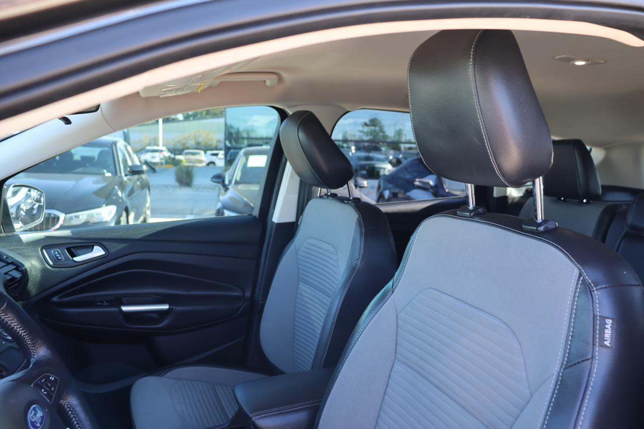 2018 FORD ESCAPE SE Houston TX