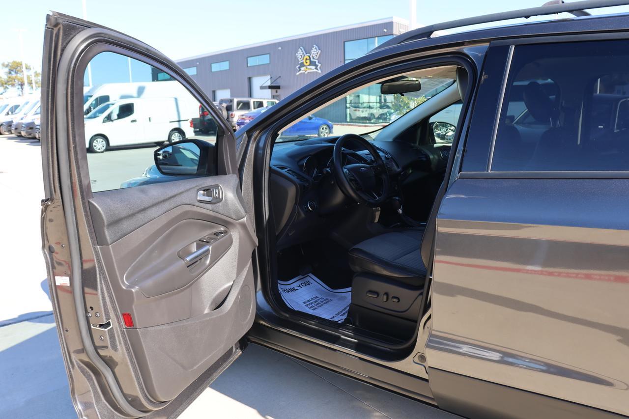 2018 FORD ESCAPE SE Houston TX