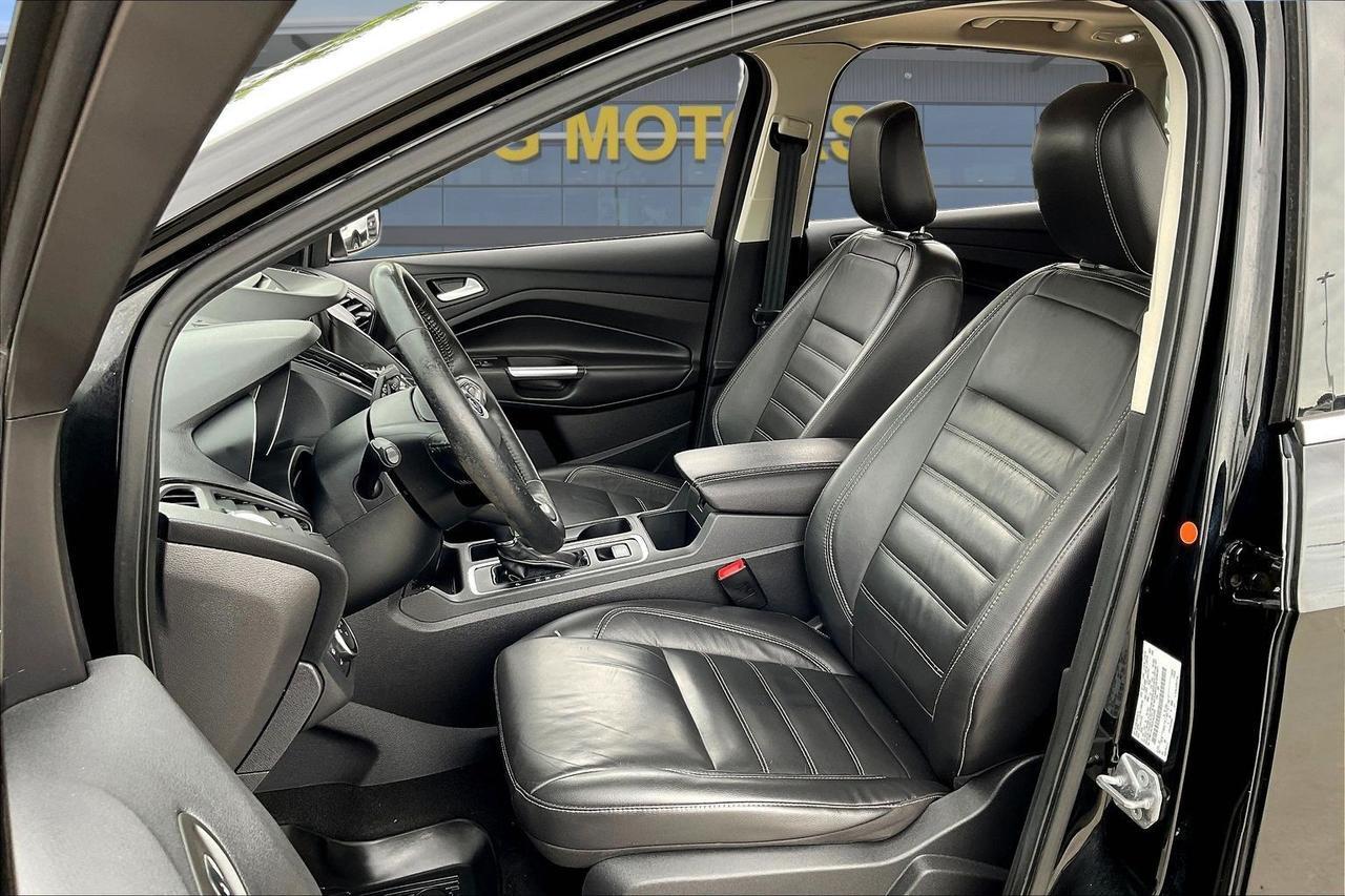 2018 FORD ESCAPE TITANIUM Houston TX