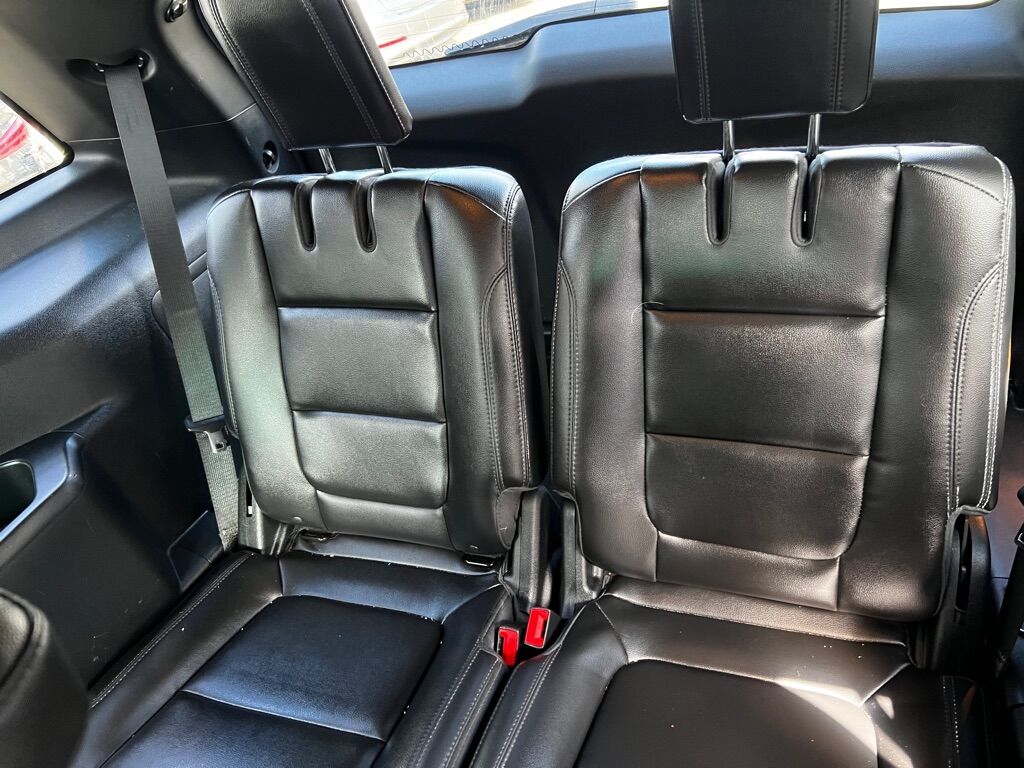 2018 FORD EXPLORER XLT Des Moines WA