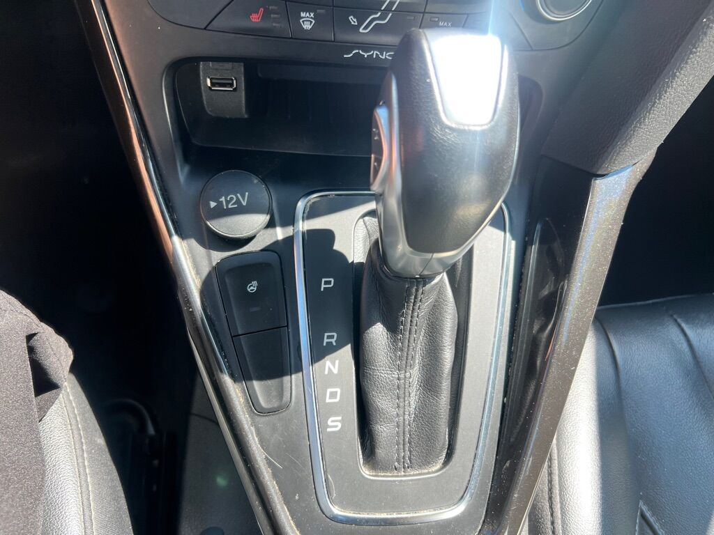 2018 FORD FOCUS TITANIUM Des Moines WA