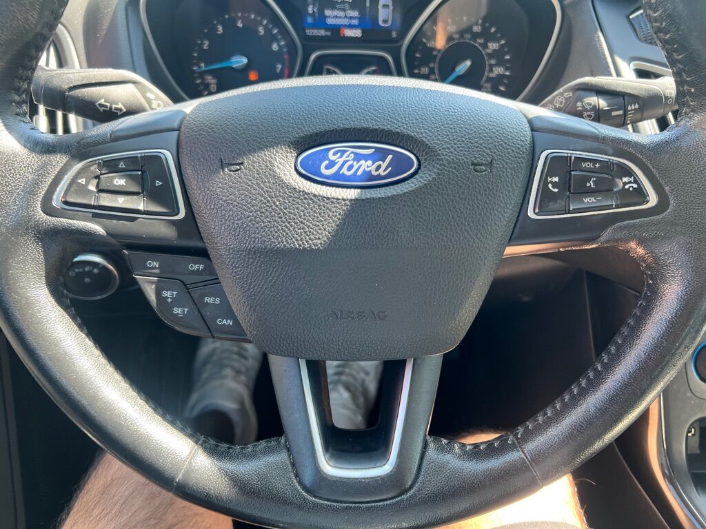 2018 FORD FOCUS TITANIUM Des Moines WA