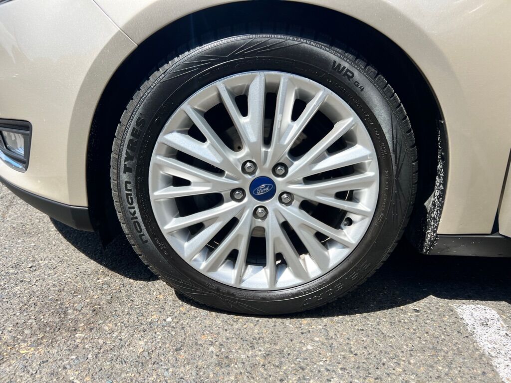 2018 FORD FOCUS TITANIUM Des Moines WA