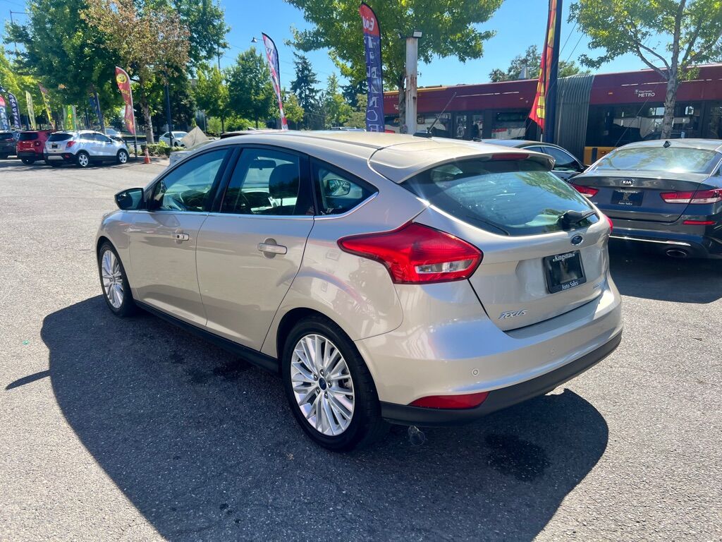 2018 FORD FOCUS TITANIUM Des Moines WA