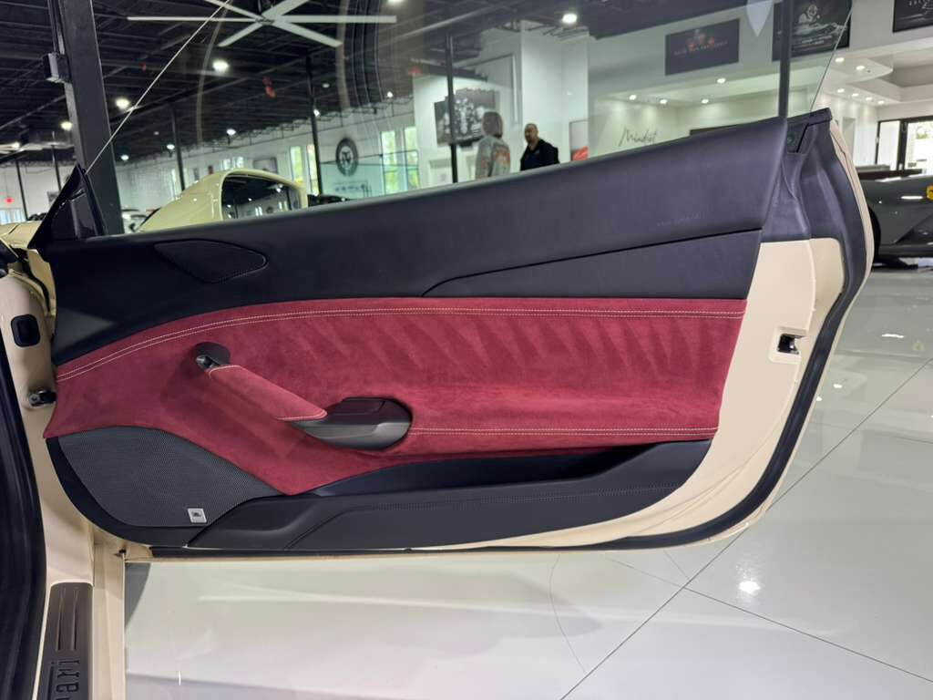 2018 Ferrari 488 GTB Avorio paint, Bordeaux interior, Daytona racing seats, JBL Professional audio AND MUCH MORE!! Fort Lauderdale FL