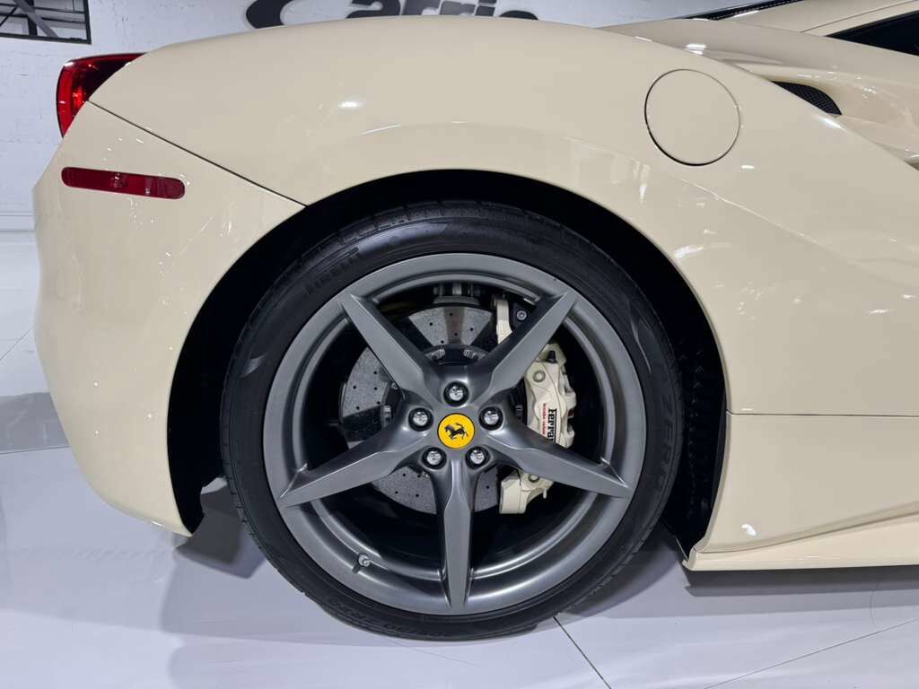 2018 Ferrari 488 GTB Avorio paint, Bordeaux interior, Daytona racing seats, JBL Professional audio AND MUCH MORE!! Fort Lauderdale FL