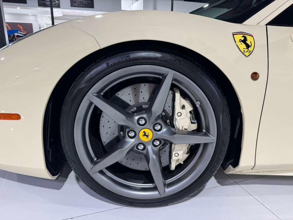 2018 Ferrari 488 GTB Avorio paint, Bordeaux interior, Daytona racing seats, JBL Professional audio AND MUCH MORE!! Fort Lauderdale FL