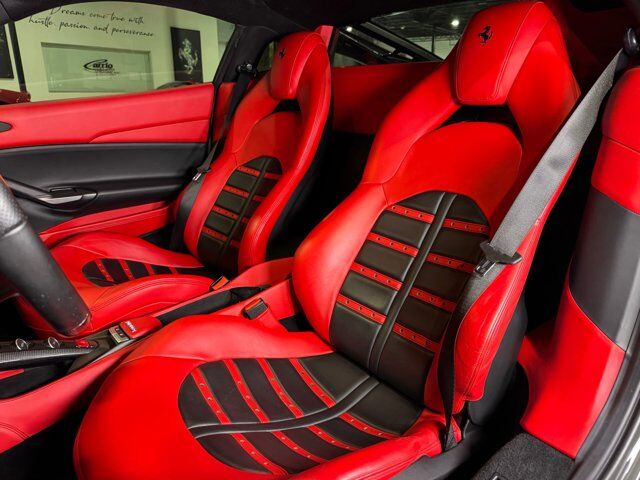 2018 Ferrari 488 GTB Extra-Range paint, extra-range interior, front lifter, daytona seats, sport exhaust AND MUCH MORE!!! Fort Lauderdale FL