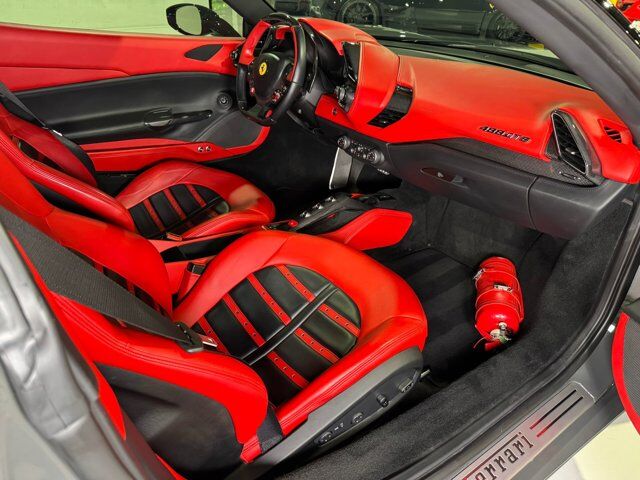 2018 Ferrari 488 GTB Extra-Range paint, extra-range interior, front lifter, daytona seats, sport exhaust AND MUCH MORE!!! Fort Lauderdale FL
