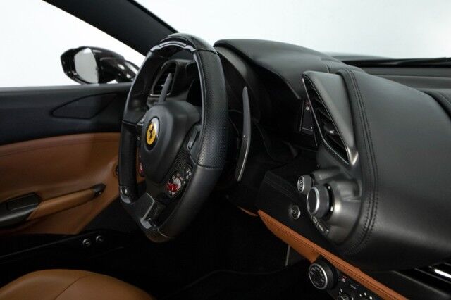 2018 Ferrari 488 GTB *FRESH SERVICE / NEW MICHELIN TIRES* San Diego CA